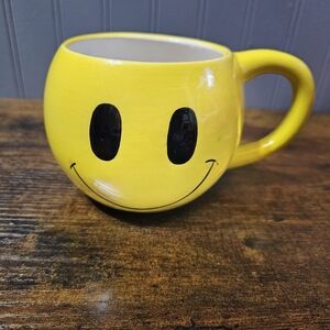 Yellow Smiley Face Mug
